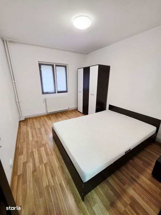 Apartament 3 camere de inchiriat, 9 Mai, 2 bai, beci