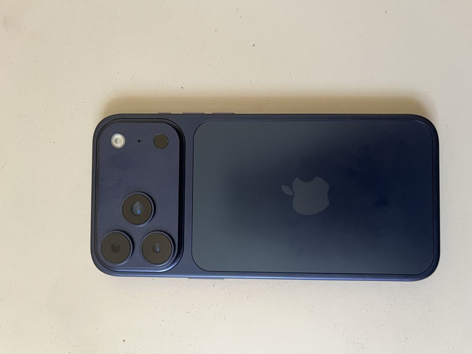 Iphone 17 pro max 1 T