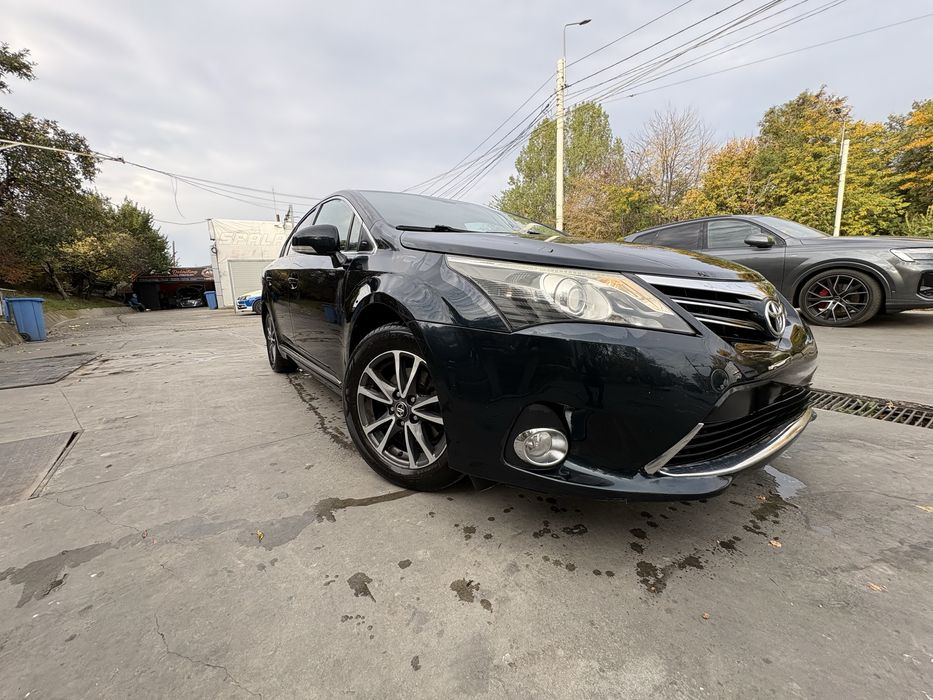 TOYOTA Avensis 2013 — imagine 5