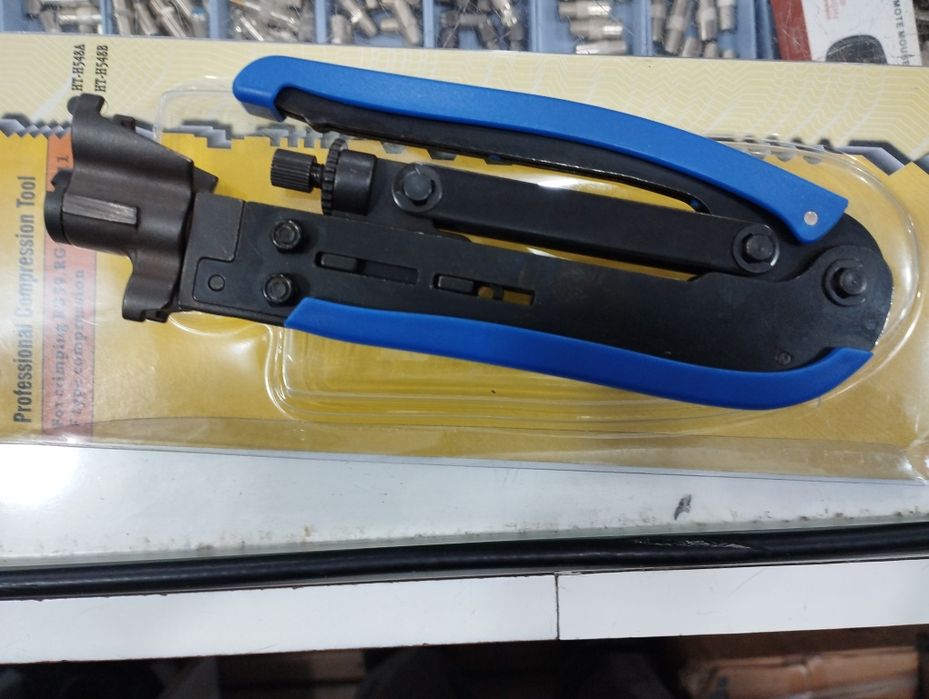 Зажим для коньектора