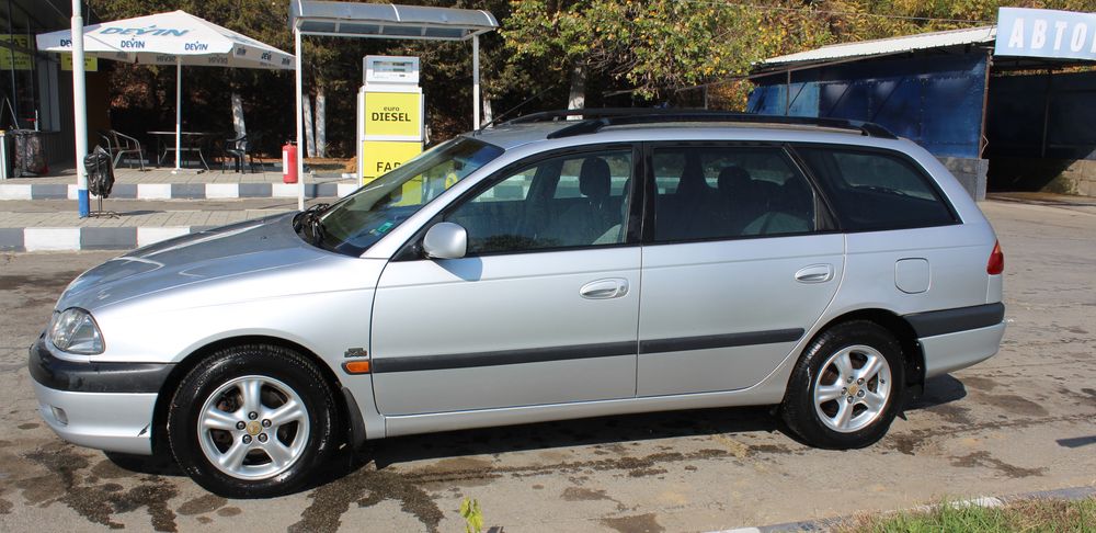 НА ЧАСТИ!! Тойота/Toyota Avensis/ Авенсис Комби 2000 D4D