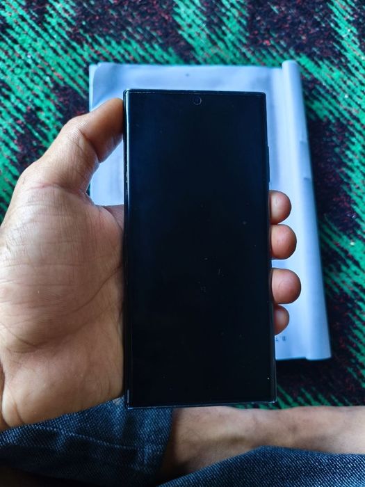 Samsung S22 ultra 12/256