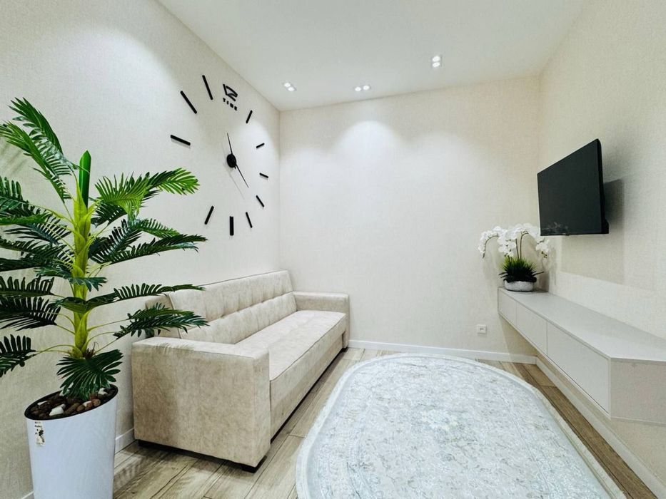 Аренда 3х ком квартиры на Махтумкули. С Террасой. Срочно