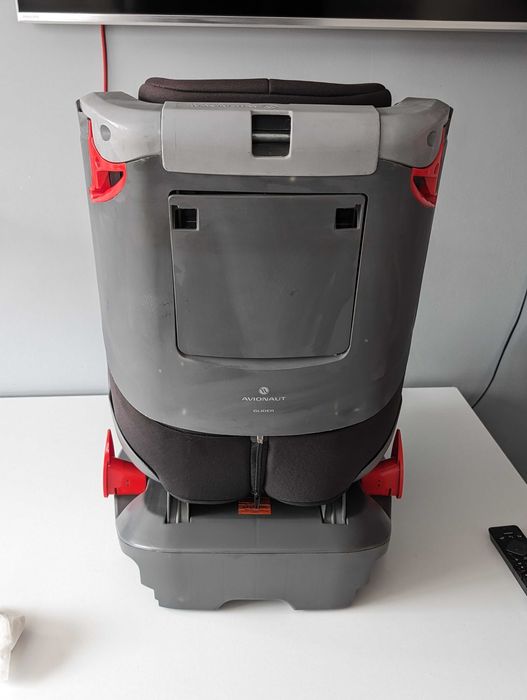 Детски стол за автомобил Avionaut Glider