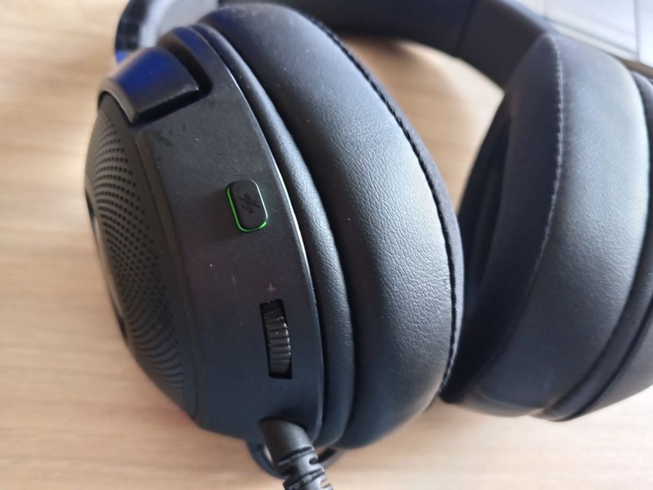 Чисто нови слушалки