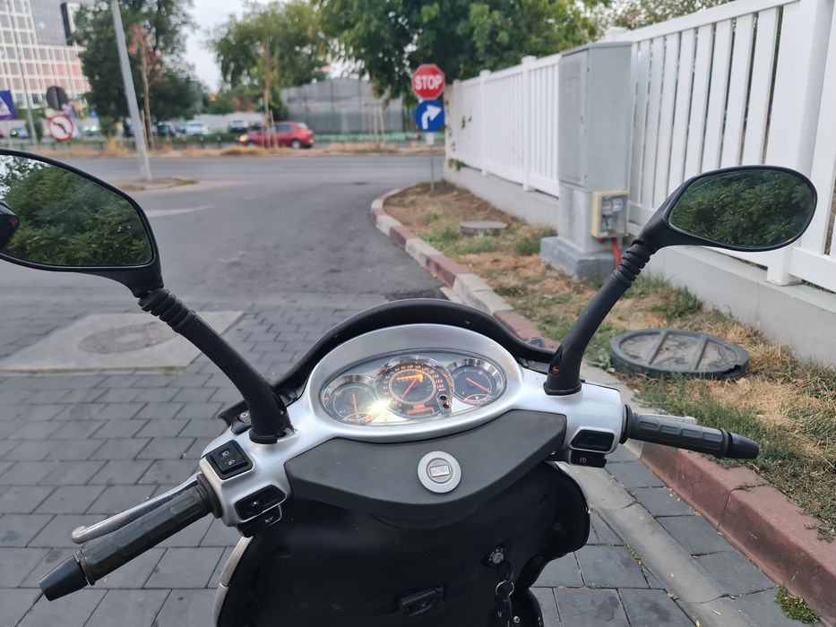 Aprilia Leonardo 300 cc