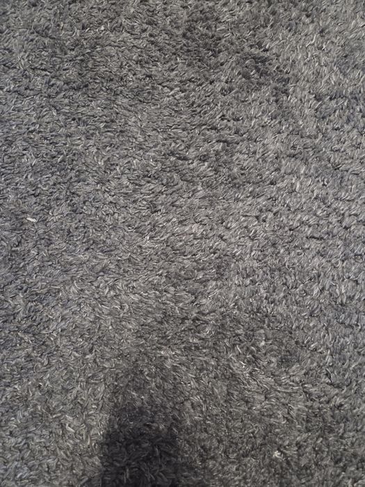 Vand covor achiziționat din Germania 150/200stare foarte bună