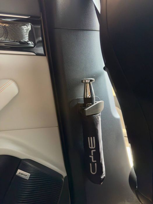 Держатель-зажим для зонтика