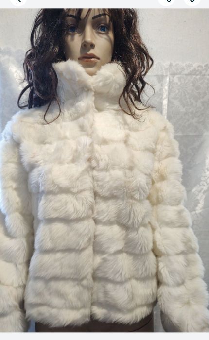 HAINĂ de blană ecologică,made in Italy.Noua.