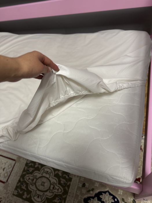 Кровать в хорошем состоянии