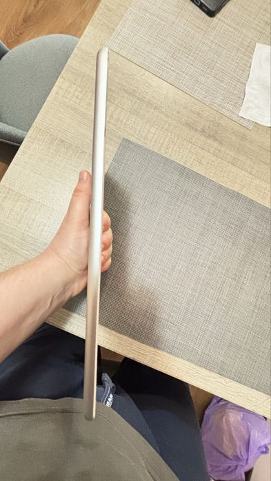 iPad Модел iPad Air 32GB