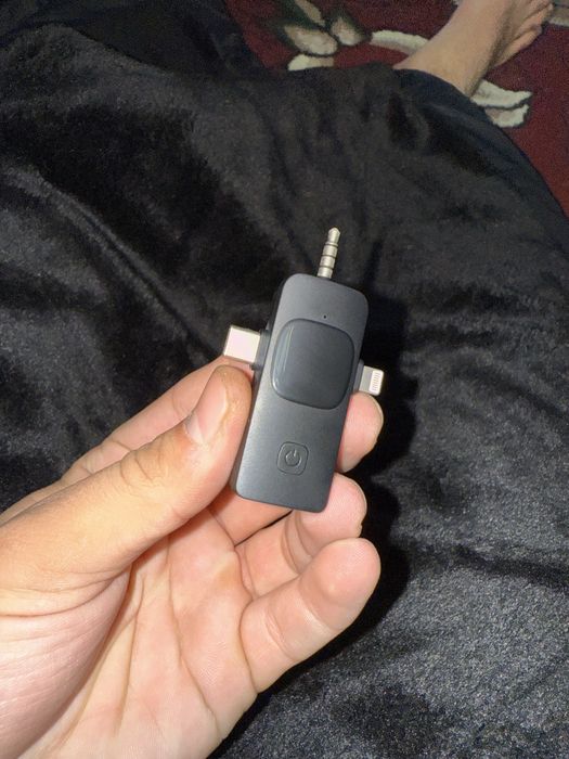 Mikrafon telefon uchun.Iphone Samsung va kompyuterlarga ulanadi.