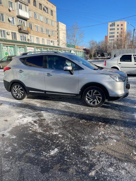 Кроссовер JAC S3 2017 год