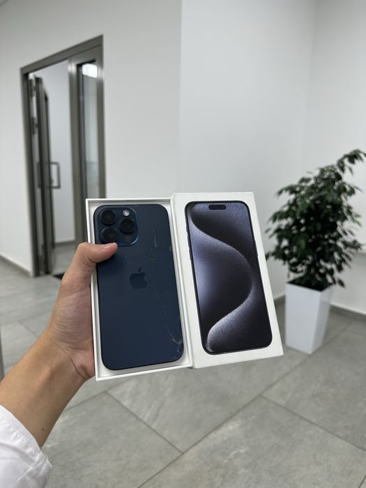 Продам срочно iPhone 15 Pro Max 256GB