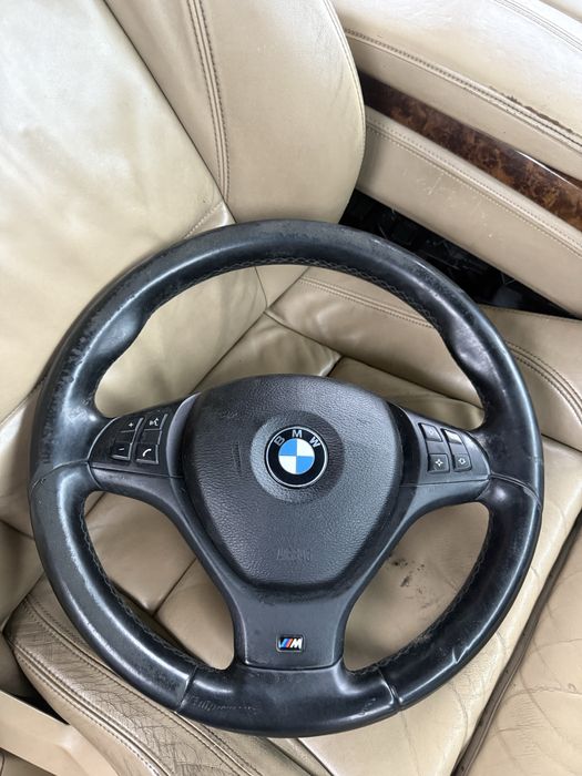 М волан Бмв х5 е70 )m volan bmw x5 E70)