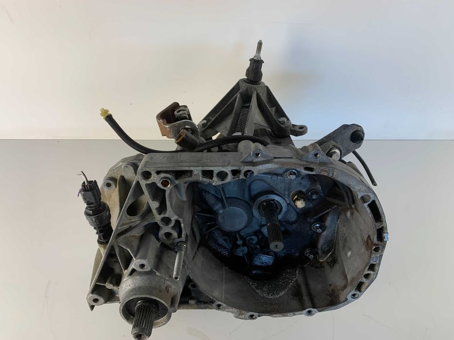 Скоростна кутия Dacia Sandero Logan Lodgy 1.4i 1.6i  К7МF7