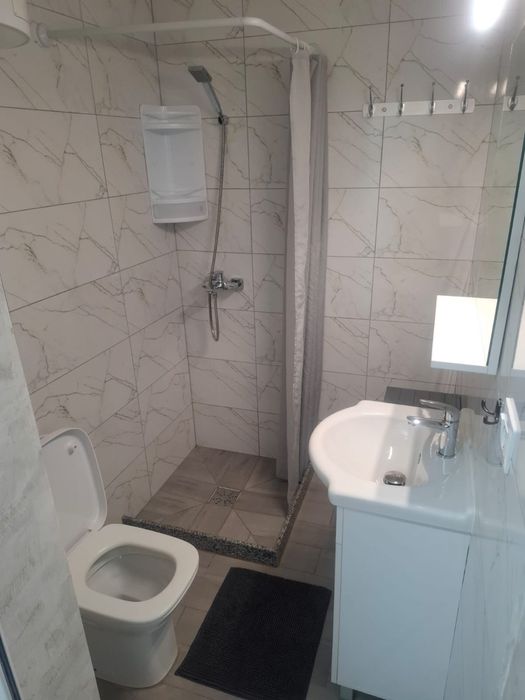 Inchiriez garsoniera