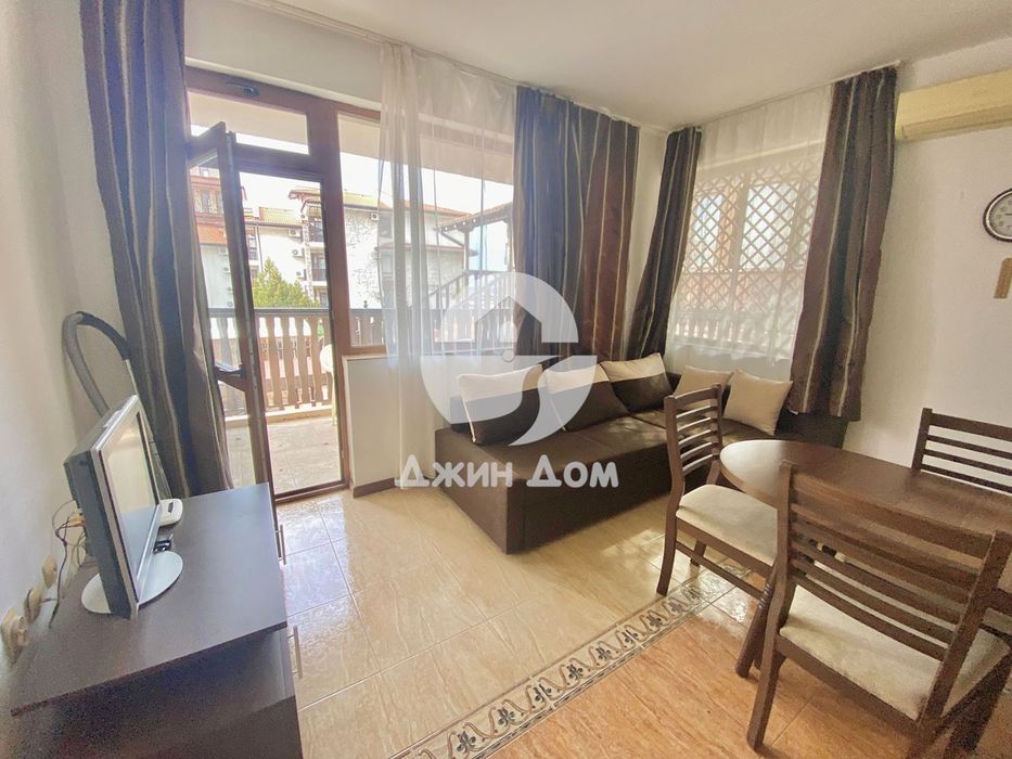 Продава се Тристаен апартамент в Свети Влас - 100 кв.м за 561 €/кв.м - Снимка #1