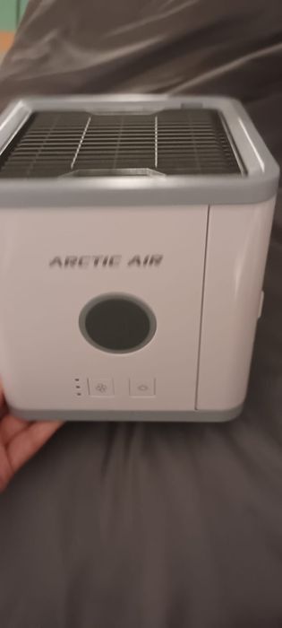 Răcitor aer Arctic Air Livington, filtru, lumini, USB, 3 viteze