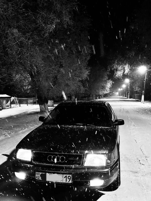 Продам ауди 100с4