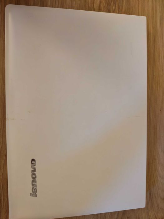 Продавам лаптоп Lenovo Z50-70 в добро състояние