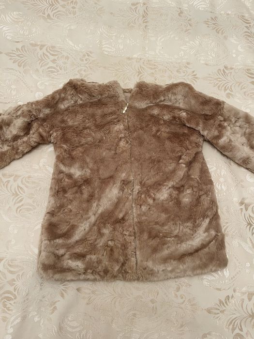 Haina de blana ZARA impecabila
