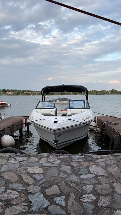 Rinker Q5  2022- 300hp-variante auto/barci