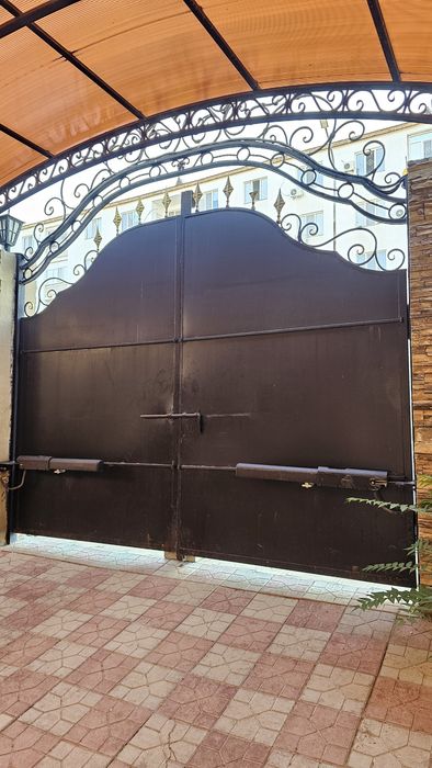 Продам кованые ворота с калиткой