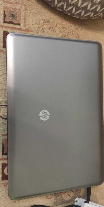 Лаптоп HP,работещ/за части
