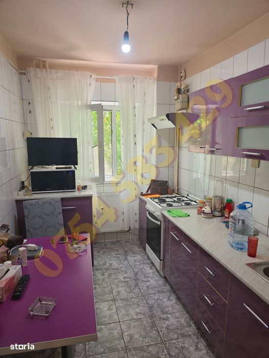 Apartament decomandat, 2 camere, metrou Lujerului