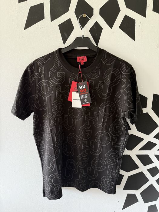 Tricou hugo boss L si S