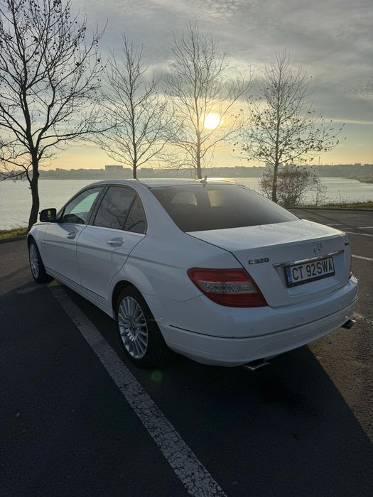 Mercedes  C320 4 Matic