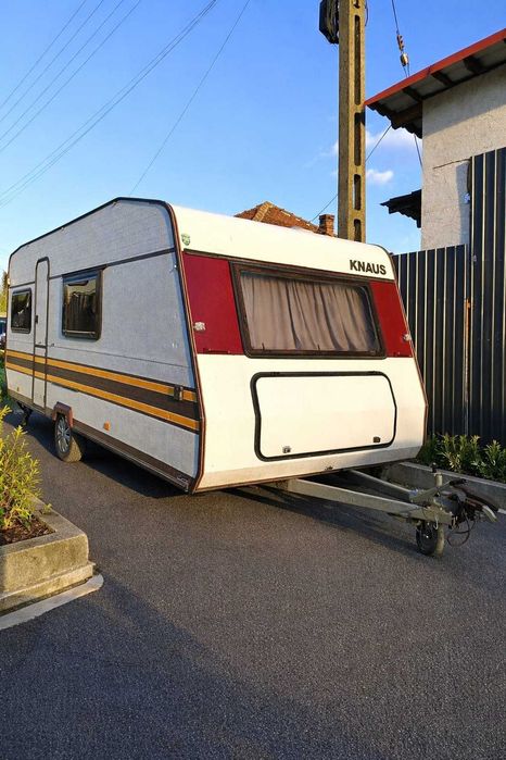 Vând Rulota Knaus