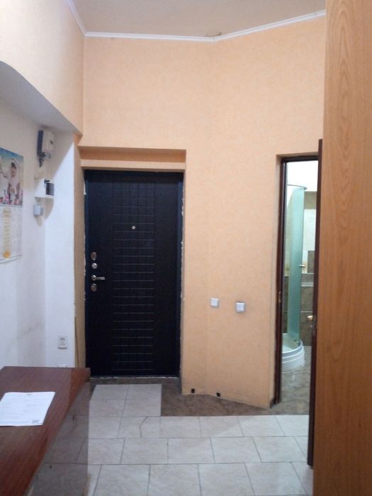 Своя квартира прадаётся на минор метро 3/1/3 ц5