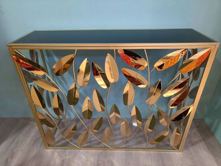 Часы настенные декоративные .
Размеры 
Высота 84 см
Ширина 34 см
Цена