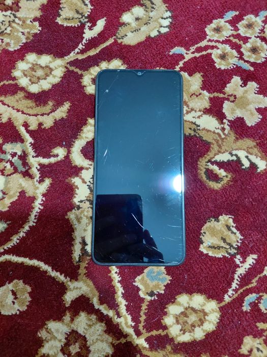 Продам телефон хонор х6а