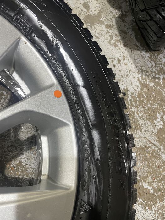 Оригинальные диски Hyundai с резиной в сборе