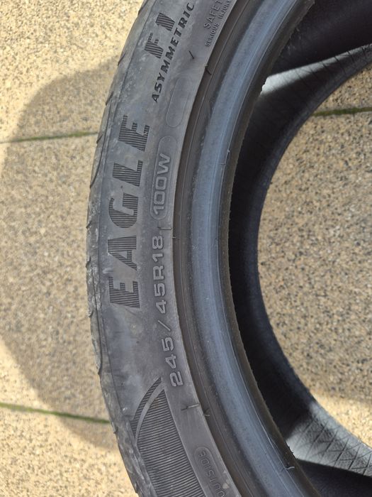 Vând cauciucuri 245/45/18 de vară set complet imp Germania  //Goodyear//