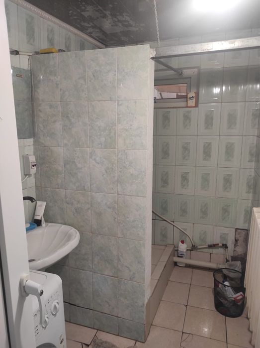 Срочно продается коммерческое помещение и дом