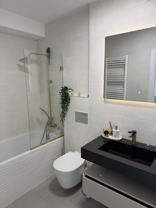Apartament cu scara interioara de inchiriat
