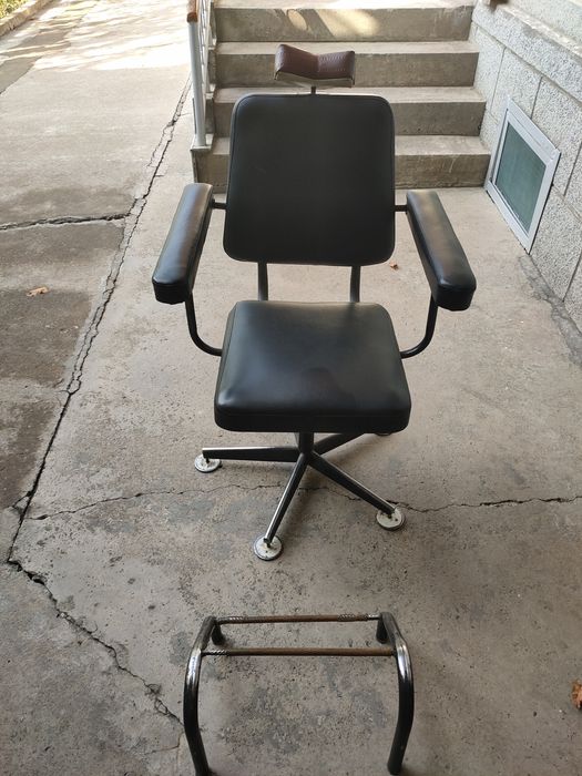 Parixmaxerskiy Kreslo