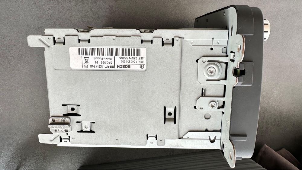 Navigatie RCD310 original VW Seat Skoda – Golf 5 6, Passat B6, Leon 1P, Octavia 2