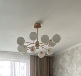 Люстра           .