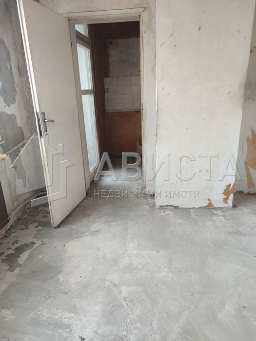 Продава се Тристаен апартамент в София, Света Троица - 103 кв.м за 1535 €/кв.м - Снимка #6