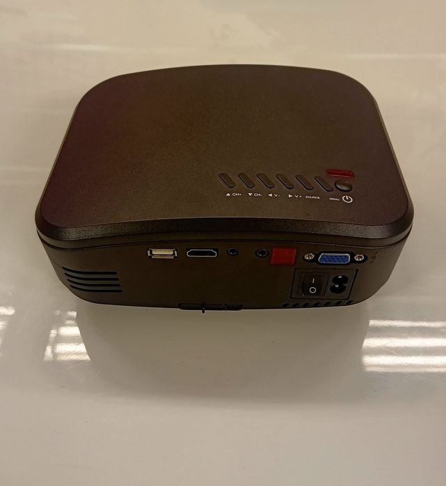 Proiector wireless C6 mini