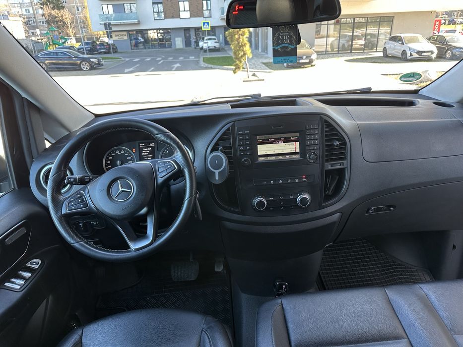 Mercedes Vito Tourer Long 8+1