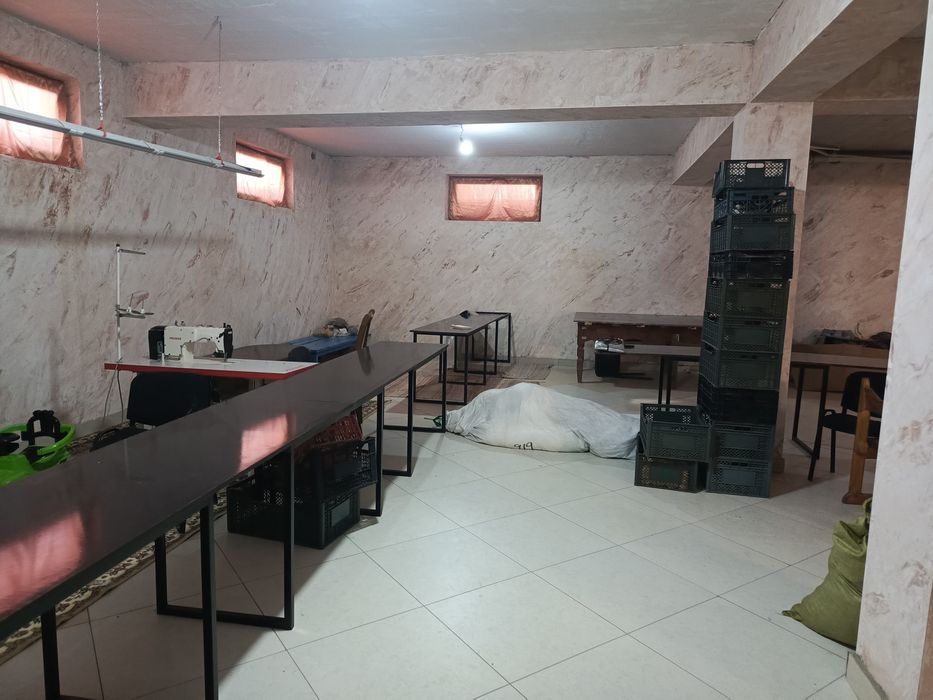 Podval arendaga beriladi 144m² Olim polvon choyxonasini orqa mahallasi