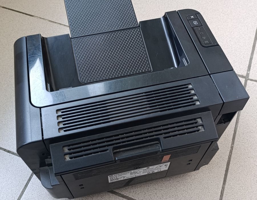 Принтер HP Laserjet P1606dn