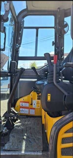 Miniexcavator nou LOVOL FR20F-u cu cabina