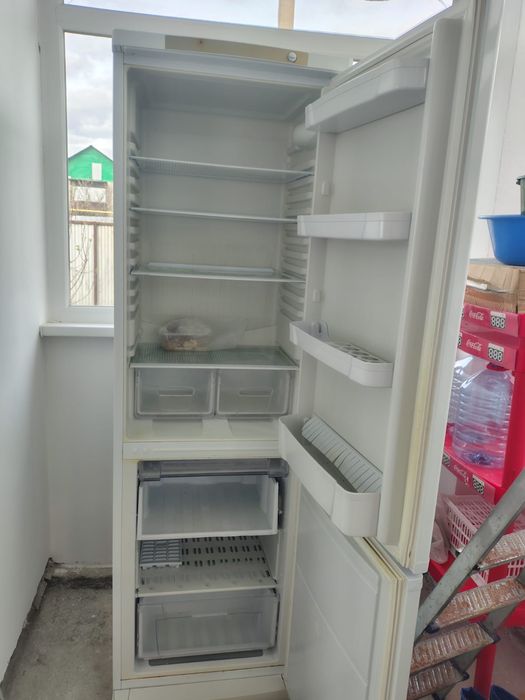 Продам холодильник